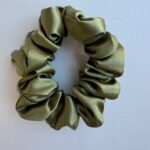 Šilkinė plaukų gumytė „Alyvmedis“ – 3 cm – 2
